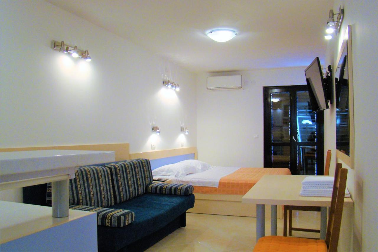Apartments Lavica ポドストラナ エクステリア 写真