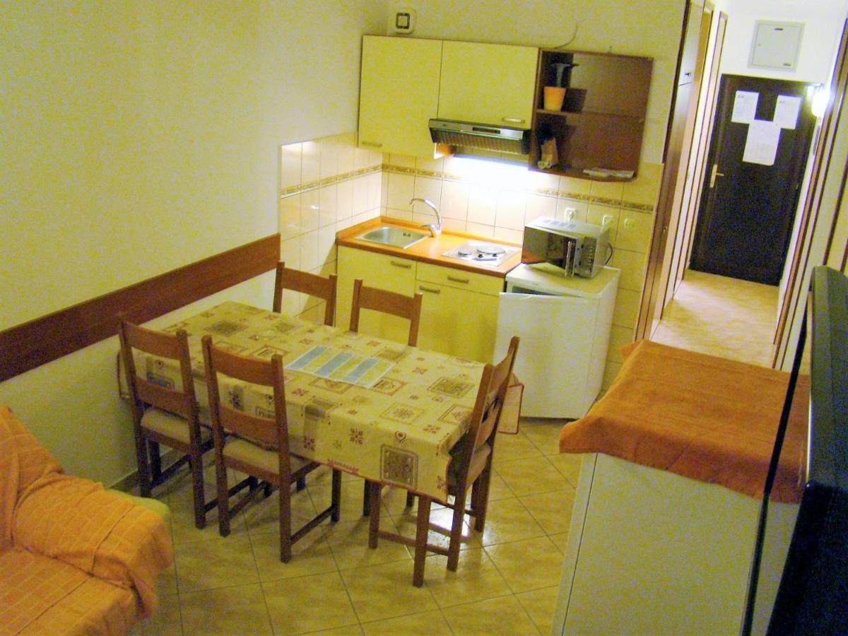 Apartments Lavica ポドストラナ エクステリア 写真